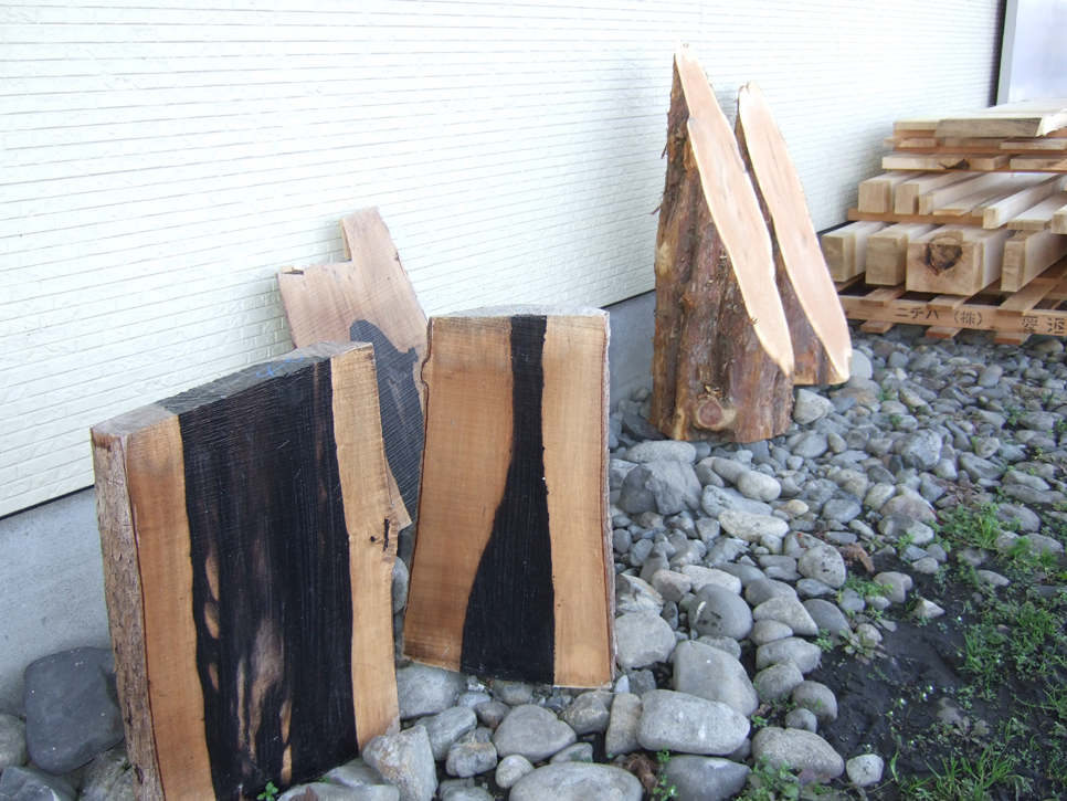 楓 コブあり 木材端材（はざい）コーナー 楓(かえで)、楓瘤(かえでこぶ)、樫（かし